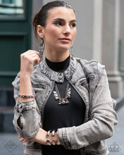 Load image into Gallery viewer, CONFIDENT CURTSY - SILVER