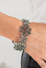 Load image into Gallery viewer, REGAL RECOGNITION - GREEN