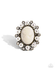 Load image into Gallery viewer, VINTAGE GLAM - BRASS
