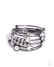 Load image into Gallery viewer, SHOWTIME SPARKLE - BLACK
