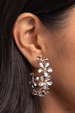 Load image into Gallery viewer, FLORAL FLAMENCO - SILVER
