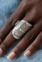 Load image into Gallery viewer, PHAROAH PARTY - SILVER
