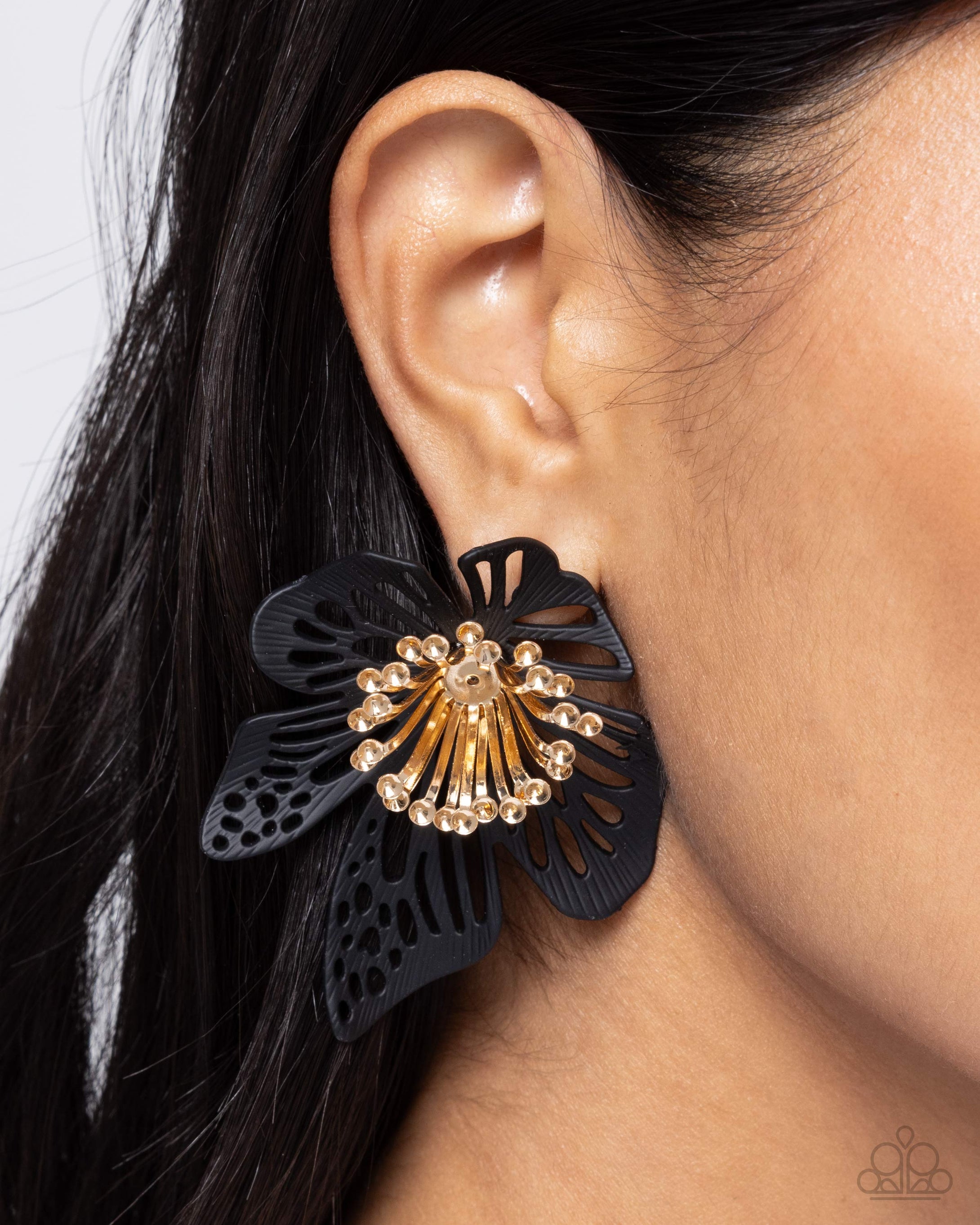 WONDERLAND WALLFLOWER - BLACK